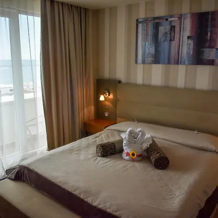 Iaki Conference & Mamaia