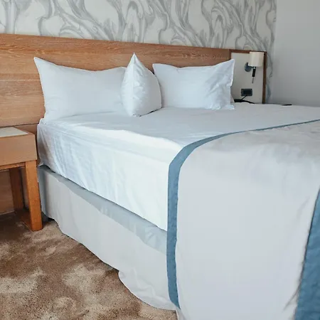 Iaki Conference & Hotel 4*