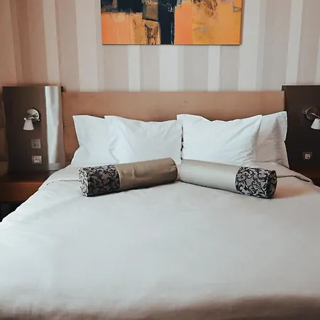 Iaki Conference & Hotel