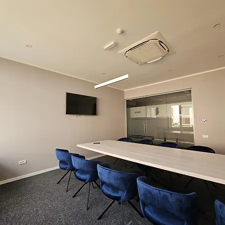 Iaki Conference & Hotel 4*