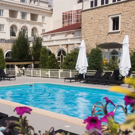 Iaki Conference & Hotel 4*