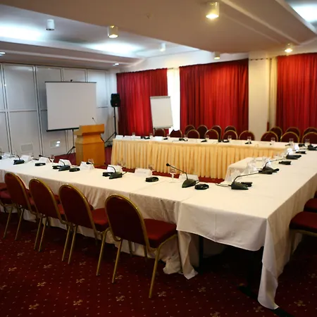 Iaki Conference & 4*