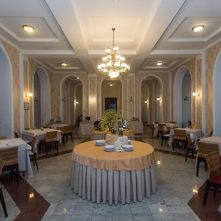 Iaki Conference & Hotel 4*