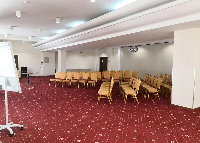 Iaki Conference & Mamaia