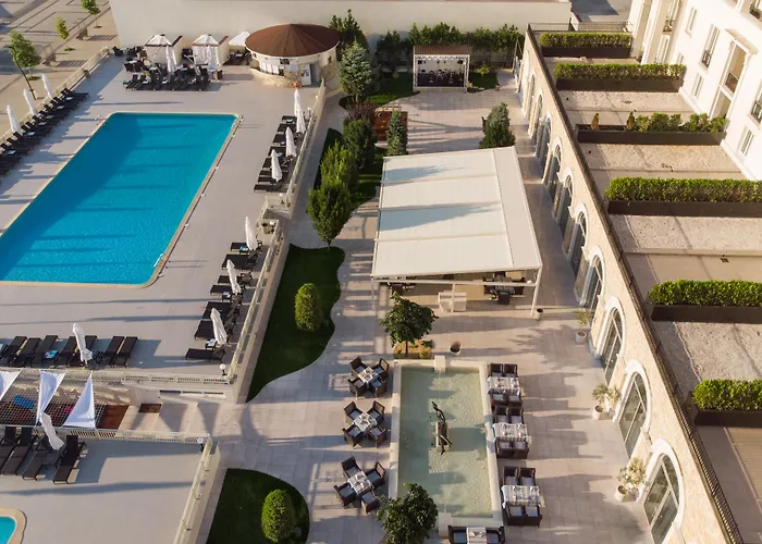 Iaki Conference & Hotel 4*