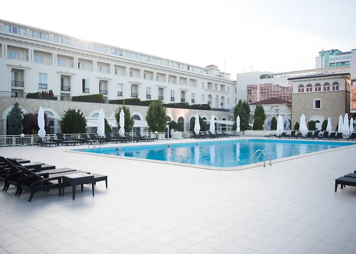 Iaki Conference & Hotel 4*