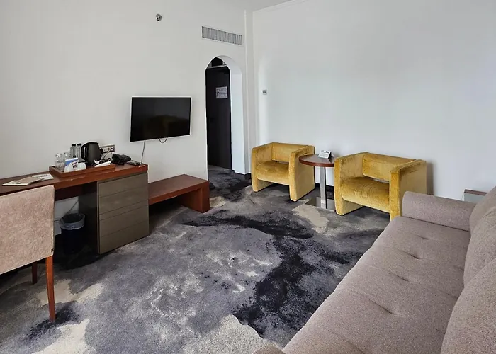 Iaki Conference & Hotel