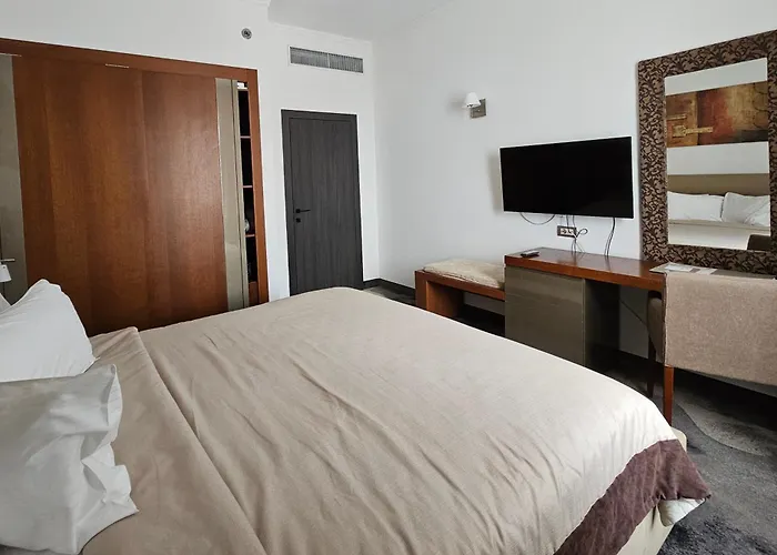 Iaki Conference & Hotel 4*