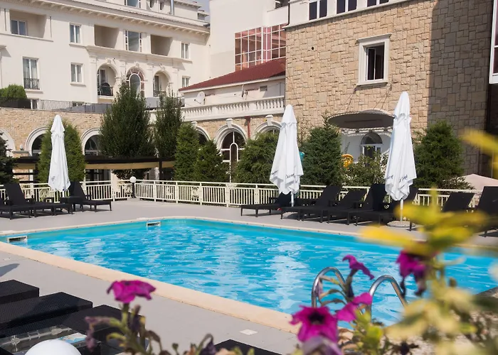 Iaki Conference & Hotel 4*